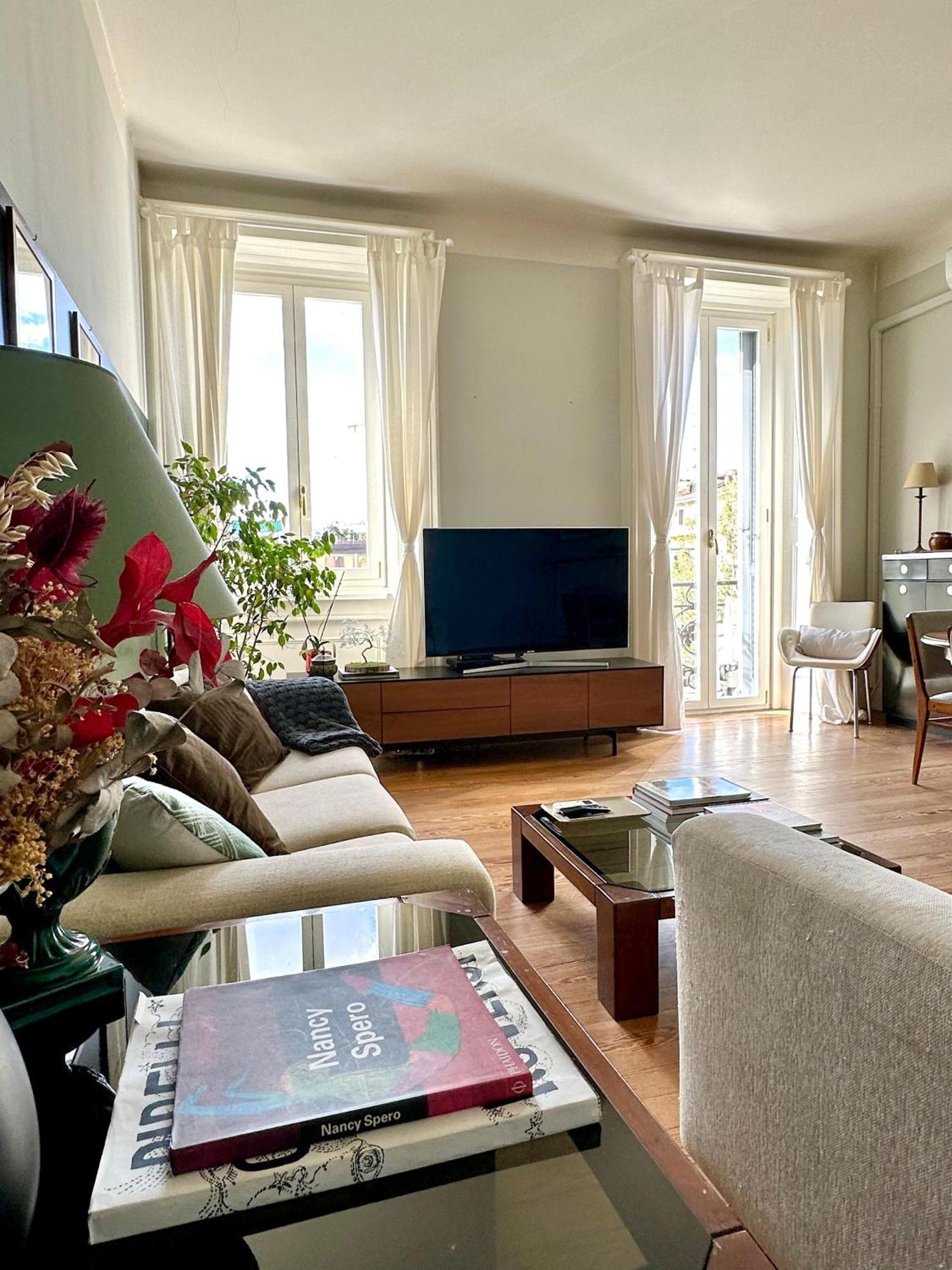 Ampio E Luminoso Bilocale Nel Centro Di Milano Apartment ภายนอก รูปภาพ
